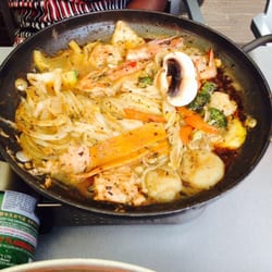 Korea House - Marmite bien relevée en épices coréenne aux fruits de mer et poissons et légumes! Un délice