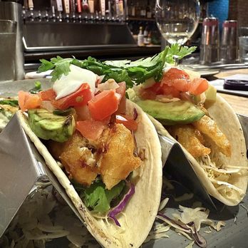 Moku Kitchen - Baja Tacos - Cocktail Bars Near Me - Honolulu, Hawaii