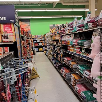 Petco - Aisle - Pet Stores Near Me - Brooklyn, New York