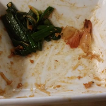 Land - Many green onions in my Pad Thai - Thai Near Me - New York, New York