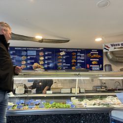 Vissuper - Inside market - menu on the wall