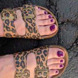 Nail Pro - Purple polish and baby feet!