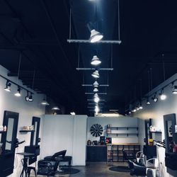 Roots Salon - Salon