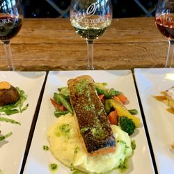 J&W Crown Limousines And Coachline - A tour to Wine Country... A 3 course dinner with Wine Pairing! Absolutely was Lovely!