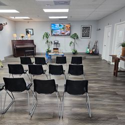 Texas School of Music - Waiting room.