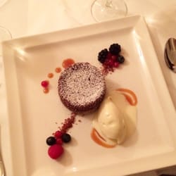 Das Gwandhaus Restaurant - Chocolate cake with rosemary ice cream