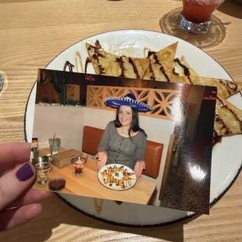 La Parrilla Mexican Restaurant - Free birthday dessert and photo - Mexican Near Me - Athens, Georgia La Parrilla Mexican Restaurant - Free birthday dessert and photo - Mexican Near Me - Athens, Georgia