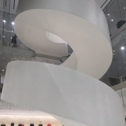 BARNEYS NEW YORK, DOWNTOWN - CLOSED - Updated August 2025
