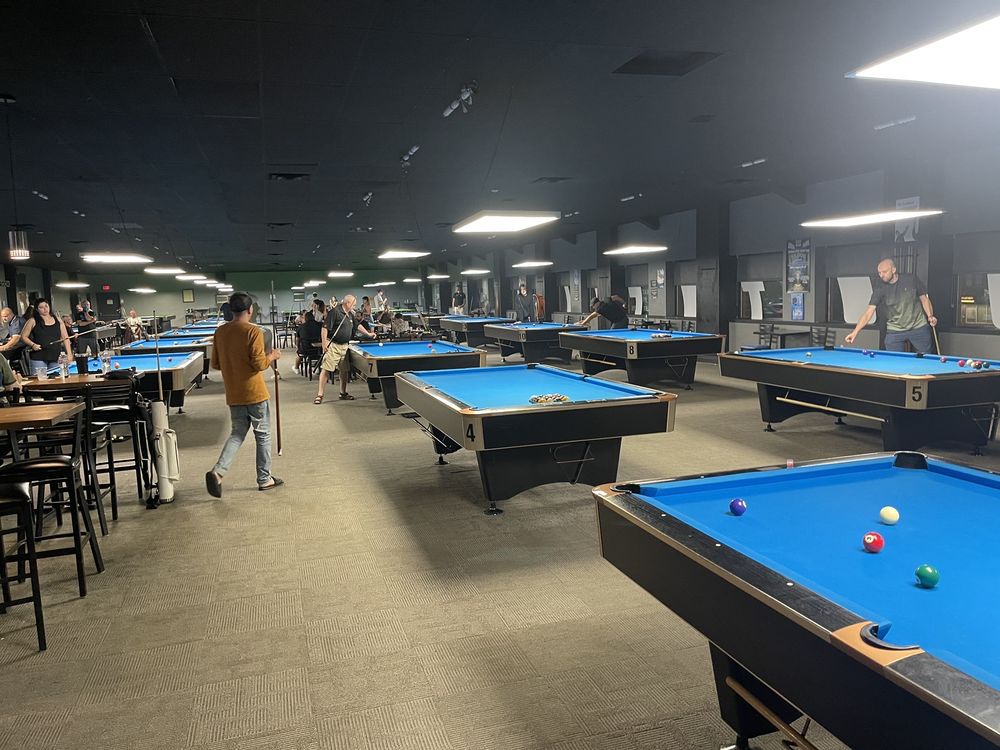 SHOOTERVILLE BILLIARDS BAR & GRILL Updated July 2024 28 Photos