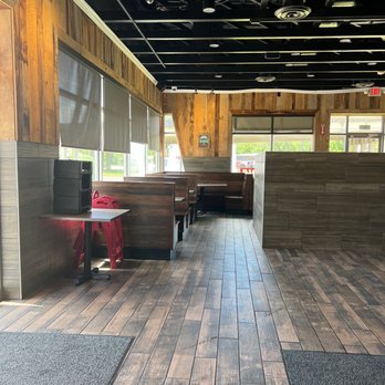 Cook Out - Inside - American Near Me - Meridian, Mississippi