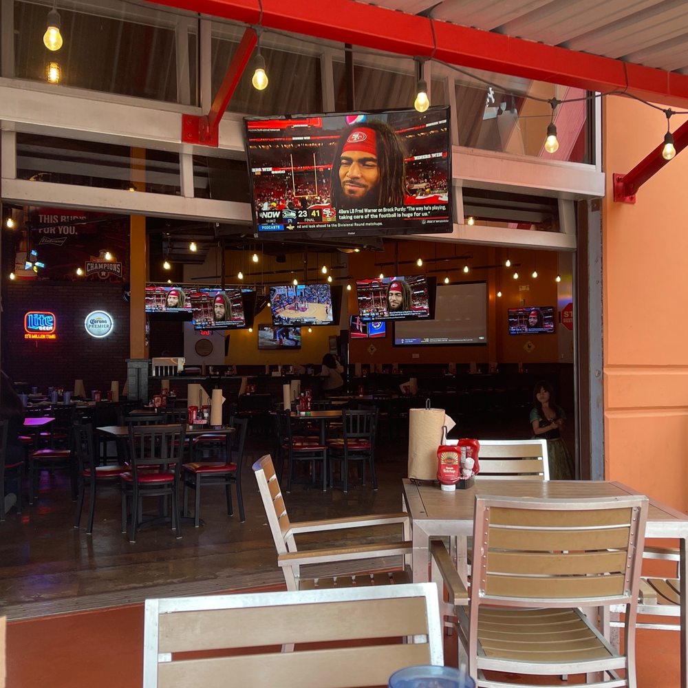Big City Wings - Pic of inside - Chicken Wings Near Me - Houston, Texas Big City Wings - Pic of inside - Chicken Wings Near Me - Houston, Texas