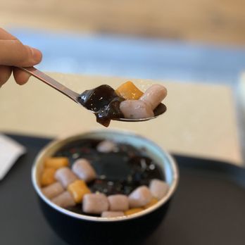 Meet Fresh - Grass jelly signature bowl - Desserts Near Me - Arcadia, California Meet Fresh - Grass jelly signature bowl - Desserts Near Me - Arcadia, California