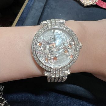 Harry Winston - Jewelry Near Me - Las Vegas, Nevada Harry Winston - Jewelry Near Me - Las Vegas, Nevada