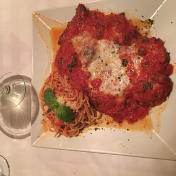 Limoncello - Chicken parmigiana - Italian Near Me - Cancún, ROO Limoncello - Chicken parmigiana - Italian Near Me - Cancún, ROO