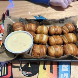 Wings Etc - Bavarian pretzels and queso dip