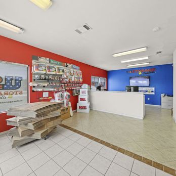 US Storage Centers - Interior Office - Self Storage Near Me - Fort Worth, Texas US Storage Centers - Interior Office - Self Storage Near Me - Fort Worth, Texas