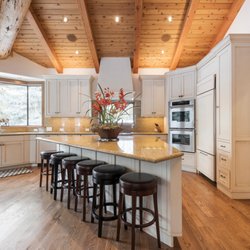 Natural Retreats- Sun Valley - Shady Lane 322