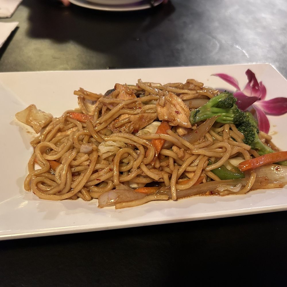 Lan Xang Fort Myers - Chicken Pad Teriyaki Dinner - Thai Near Me - Fort Myers, Florida Lan Xang Fort Myers - Chicken Pad Teriyaki Dinner - Thai Near Me - Fort Myers, Florida