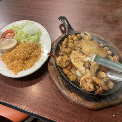 La Fogata - Seafood Fajitas