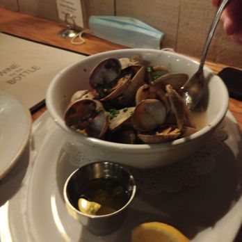 Steamers Steak & Seafood Restaurant - Clams - Wine Bars Near Me - McCall, Idaho