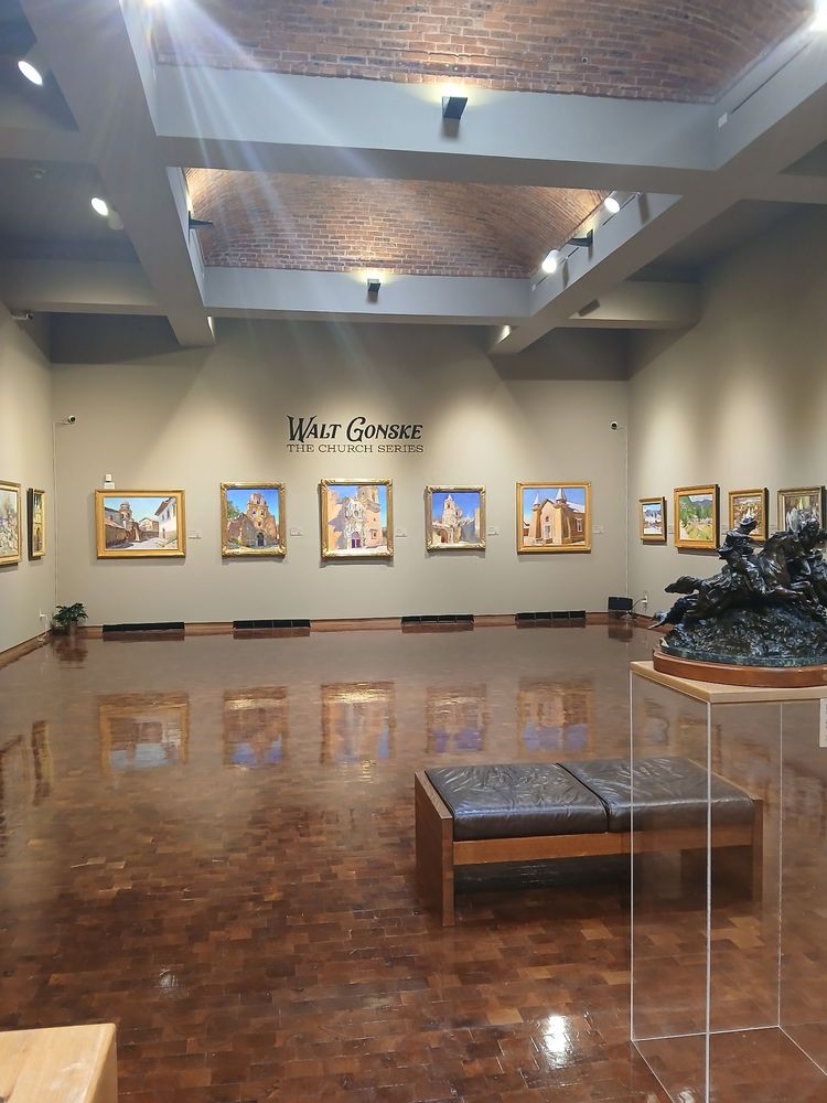 Social spots from Museum of Western Art