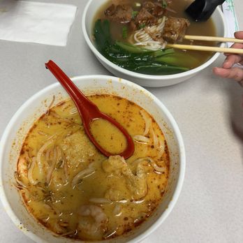 Bo’s Kitchen - Shrimp laksa and beef brisket noodle soup, both delicious - Chicken Wings Near Me - Honolulu, Hawaii Bo’s Kitchen - Shrimp laksa and beef brisket noodle soup, both delicious - Chicken Wings Near Me - Honolulu, Hawaii