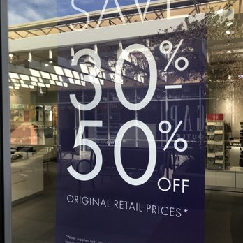 Tumi Outlet - 1/5/22 Sales - Accessories Near Me - Las Vegas, Nevada