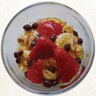 Go Greek Yogurt by null