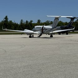 Mackinac Island Airport - Airplane at airpot
