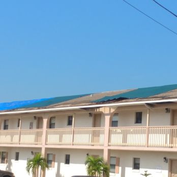 A Manos Roofing - Proper tarping is essential to protecting your property from further damage. - Roofing Near Me A Manos Roofing - Proper tarping is essential to protecting your property from further damage. - Roofing Near Me