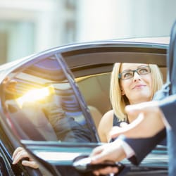 London Luxury Chauffeuring - Luxury Chauffeur Car Service in Londonwith London Luxury Chauffeuring