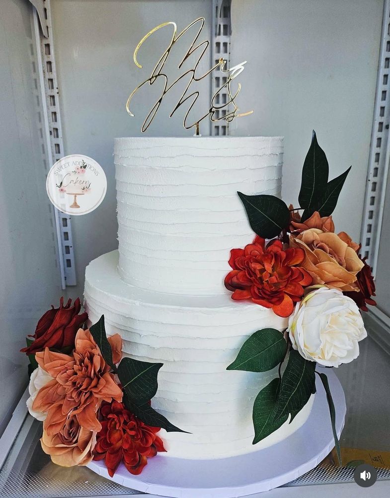 Sweet Addictions Cakery Logo