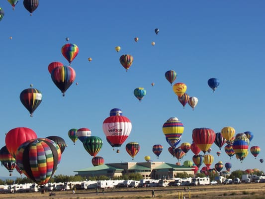 Albuquerque Hot Air Balloon Rides - Aerogelic Ballooning by null
