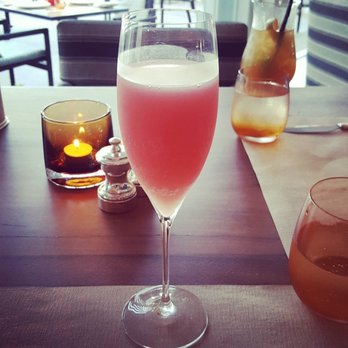 Seared - Raspberry Lychee Bellini - Seafood Near Me - San José del Cabo, BCS Seared - Raspberry Lychee Bellini - Seafood Near Me - San José del Cabo, BCS