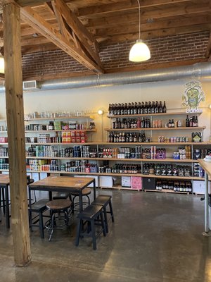 Beer Girl, Growlers & Bottleshop by null