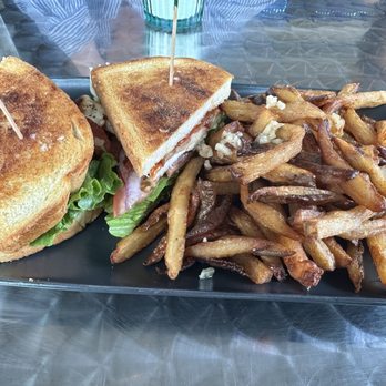 Bauer's By Sazon - Cowboy Chicken Sandwich and garlic fries - Gastropubs Near Me - Modesto, California