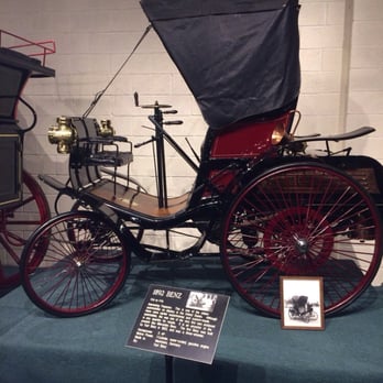 Car and Carriage Caravan Museum - Museums Near Me - Luray, Virginia