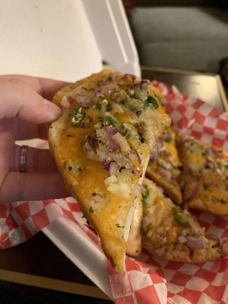 WING HOUSE Updated October 2024 20 Photos 165 Garrard Road, Whitby, Ontario Chicken