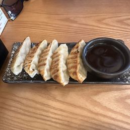 Gyoza - pork and cabbage (4 stars)