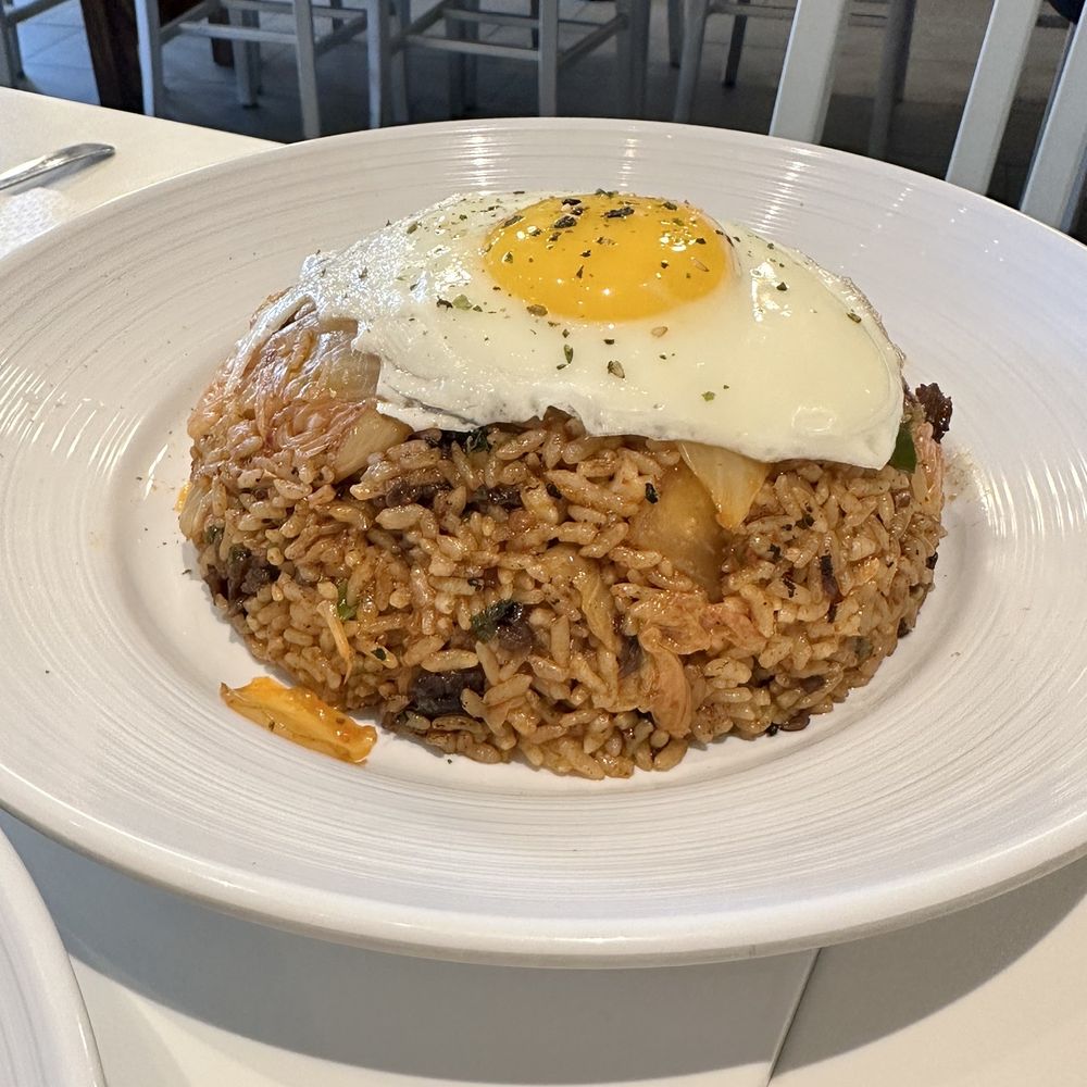 Bogart's Cafe - Kimchi fried rice - so good! - Breakfast & Brunch Near Me - Honolulu, Hawaii Bogart's Cafe - Kimchi fried rice - so good! - Breakfast & Brunch Near Me - Honolulu, Hawaii