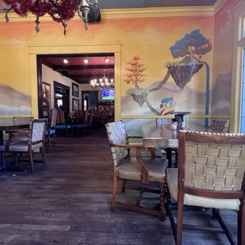 Mellow Mushroom - Inside - Pizza Near Me - Gainesville, Georgia