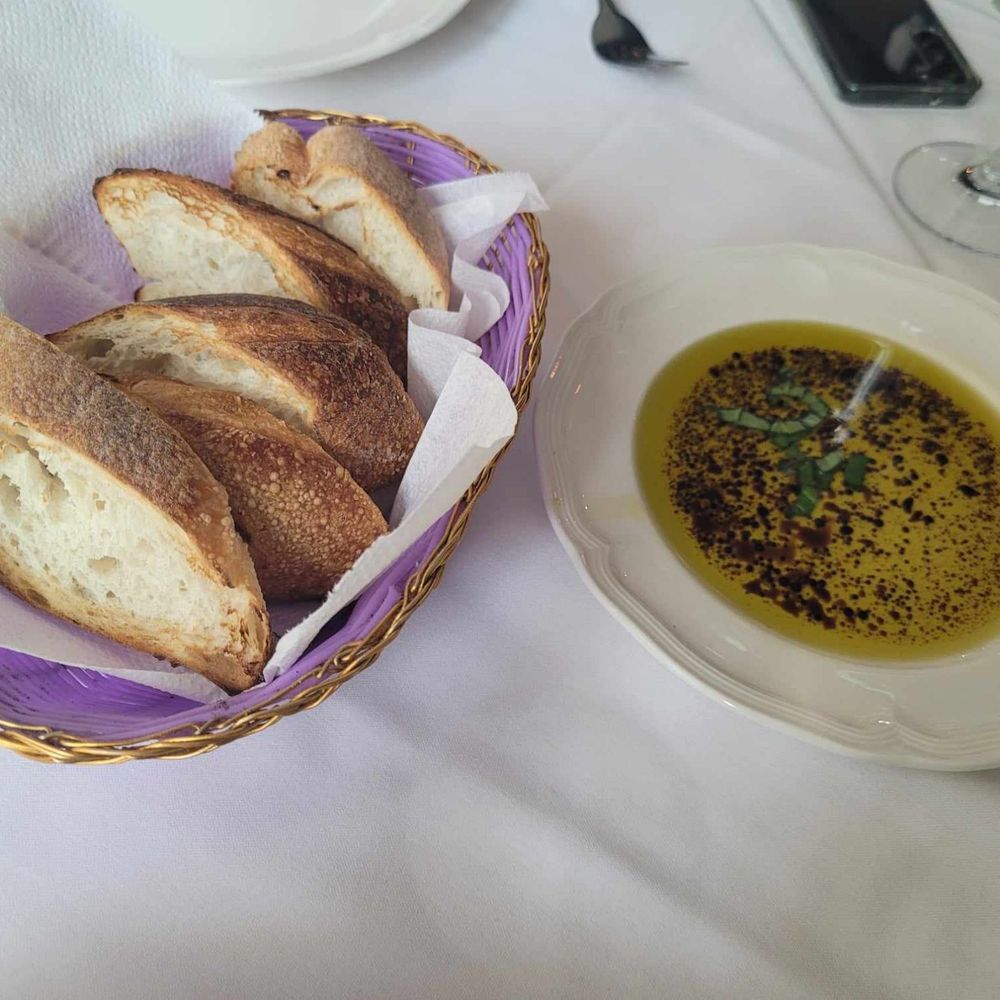 Petros - Yummy bread and olive oil - Greek Near Me - Westmount, Quebec
