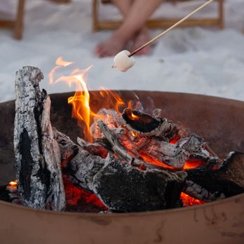 Destin Bonfire Company - Complimentary s'mores included with every all-inclusive Emerald Coast beach bonfire package. - Party & Event Planning Near Me - Destin, Florida Destin Bonfire Company - Complimentary s'mores included with every all-inclusive Emerald Coast beach bonfire package. - Party & Event Planning Near Me - Destin, Florida