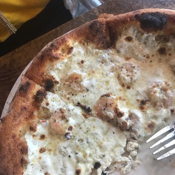 Pyra Pizzeria - "White Margarita" with shrimp - Pizza Near Me - Norwalk, Iowa Pyra Pizzeria - "White Margarita" with shrimp - Pizza Near Me - Norwalk, Iowa