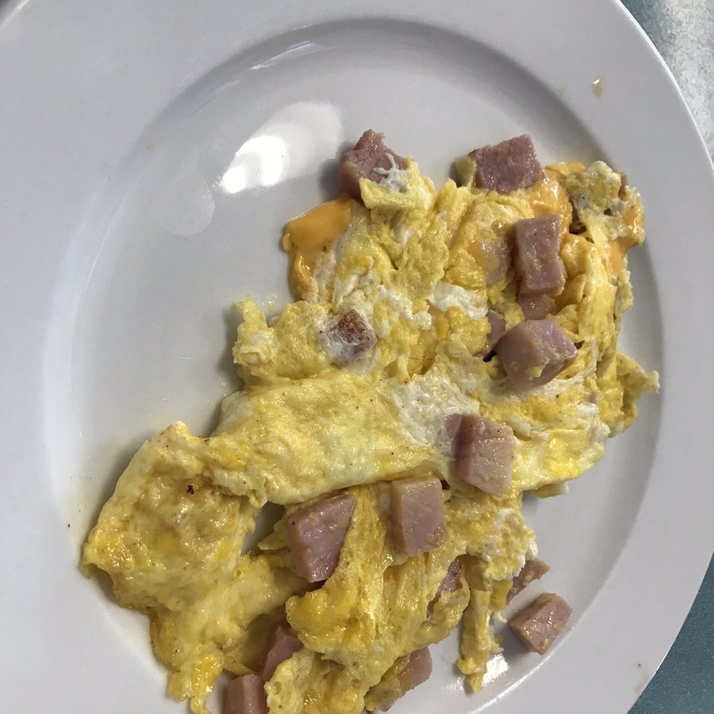 Scrambled eggs with ham and American Cheese Scrambled eggs with ham and American Cheese