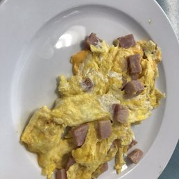 Scrambled eggs with ham and American Cheese Scrambled eggs with ham and American Cheese