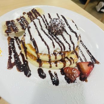 Fluffy Fluffy - Nutella Soufflé Pancakes - Breakfast & Brunch Near Me - Miami, Florida