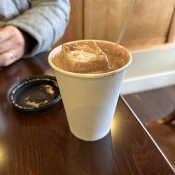 Gearharts Fine Chocolates - Hot chocolate with marshmallow