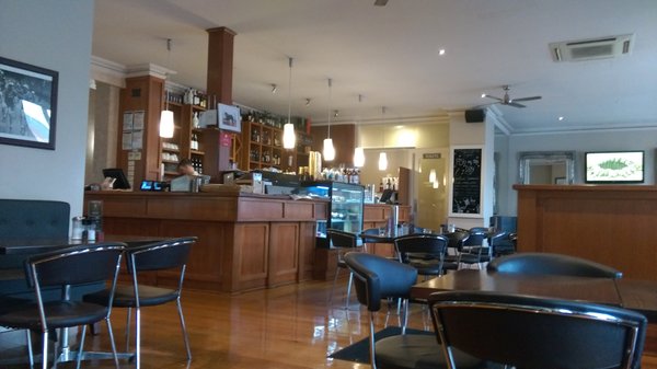 Oscar's Hotel & Cafe Bar by null