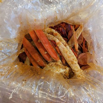 Boiling Catch - Snow crab + crawfish+ sausage - Cajun/Creole Near Me - Brockton, Massachusetts